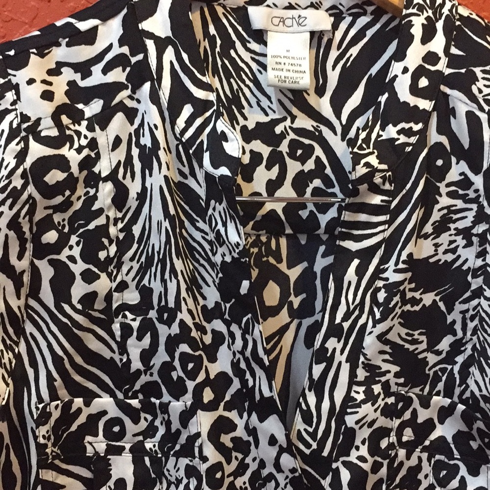 Cache button down blouse - Picture 3 of 3